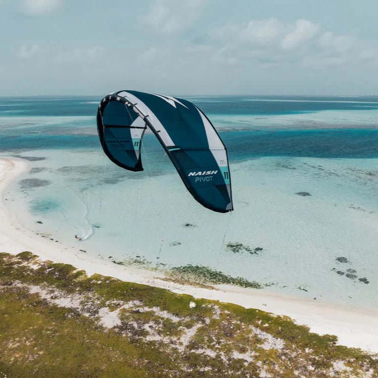 Naish Pivot 2025 Test: A Big Air that surprises - Surf1