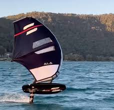 Wingfoilbrett: Finn det perfekte brettet for deg! - Surf1