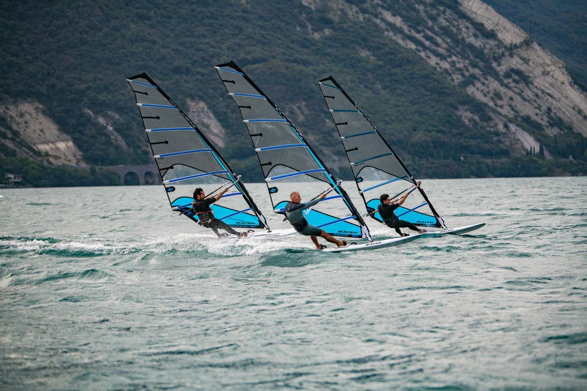KOMPLETTE WINDSURFING PAKKER – KVALITET & PROGRESJON - Surf1