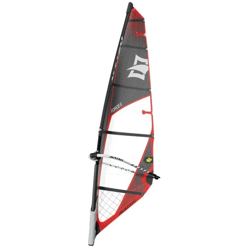 Naish Force 5: Det Ultimate Windsurfing Seilet for Norske Forhold - Surf1