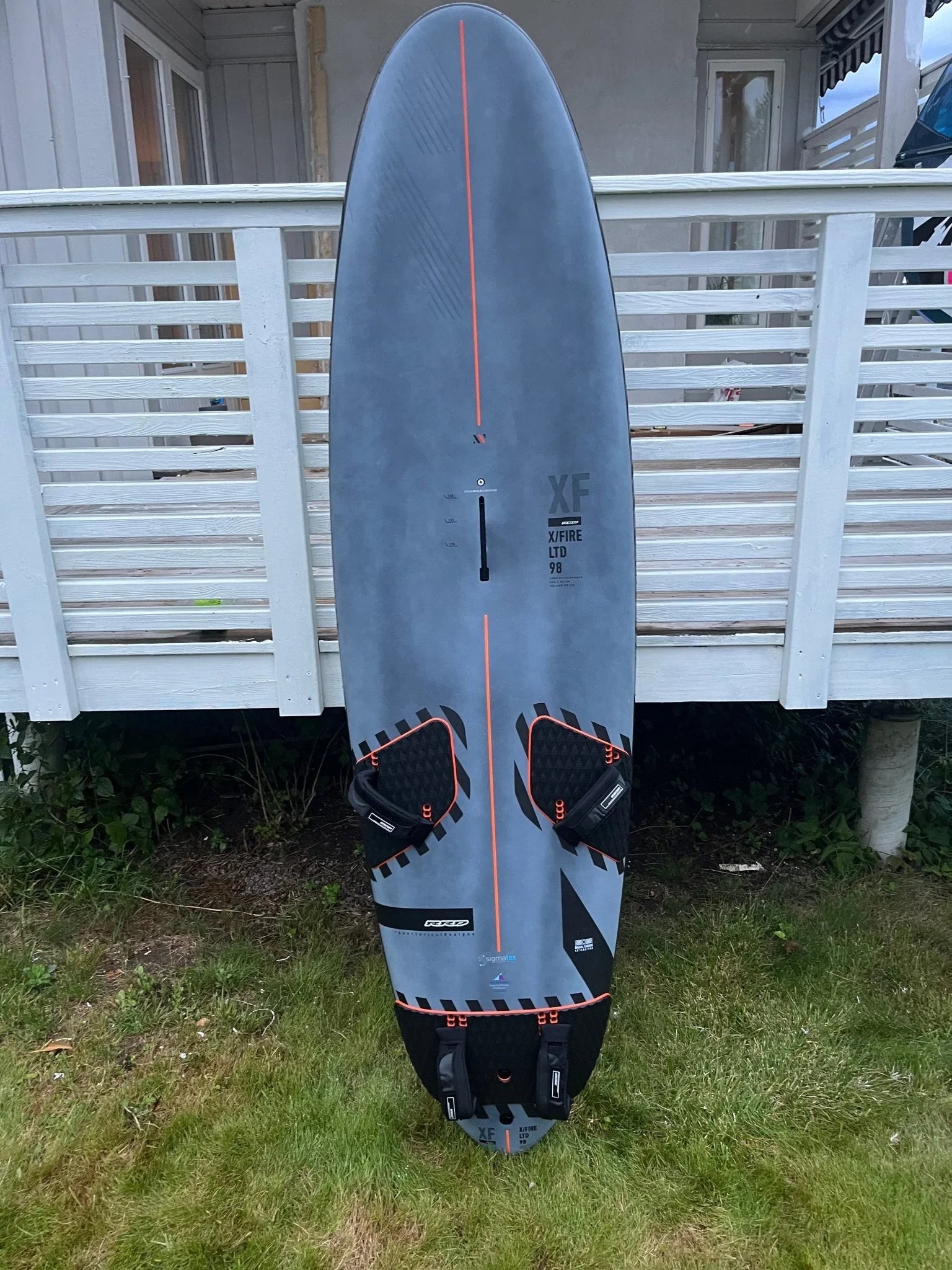 RRD X - fire 98 - Y29 som ny - Surf1