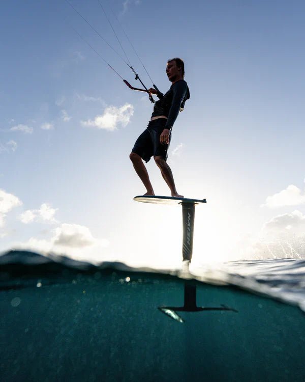 Kitefoilbrett: Plattformen for Din Perfekte Svevetur - Surf1