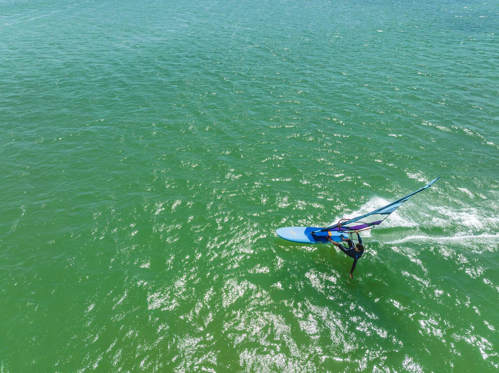 KOMPLETTE WINDSURFPAKKER - Surf1