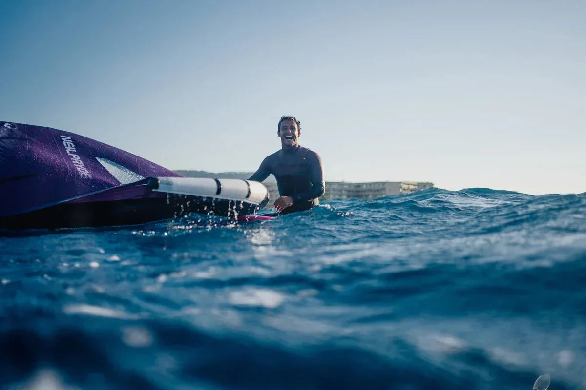 Vinger 2026: Hvorfor Vi Kun Har Valgt Naish og NeilPryde - Surf1