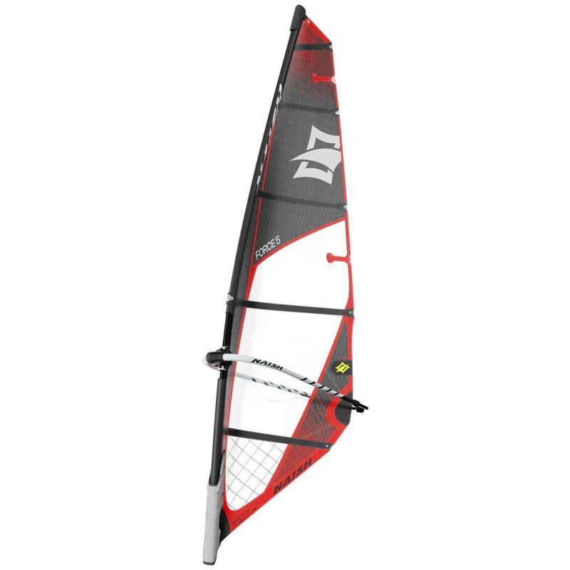 Naish Force 5: Det Ultimate Windsurfing Seilet for Norske Forhold - Surf1