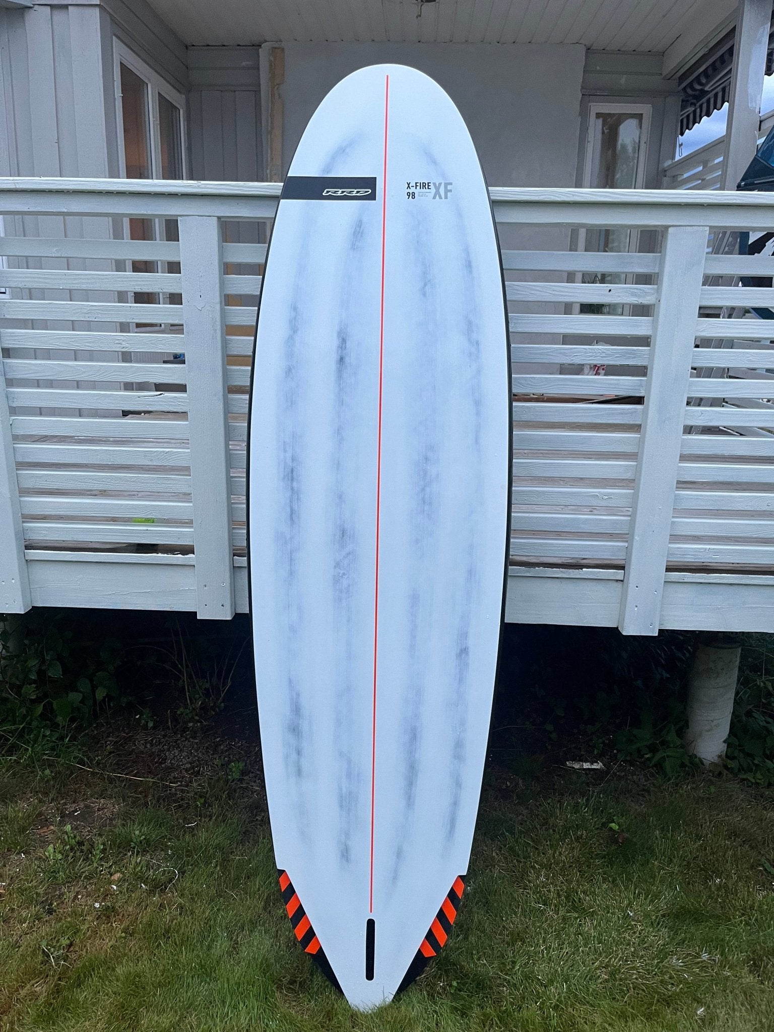 RRD X - fire 98 - Y29 som ny - Surf1